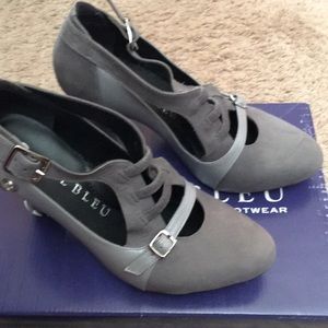 Gray booties/pumps